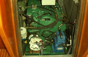 ICEBERG 1000 engine drive compressor