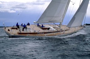 Pink Gin Baltic Yachts 90'